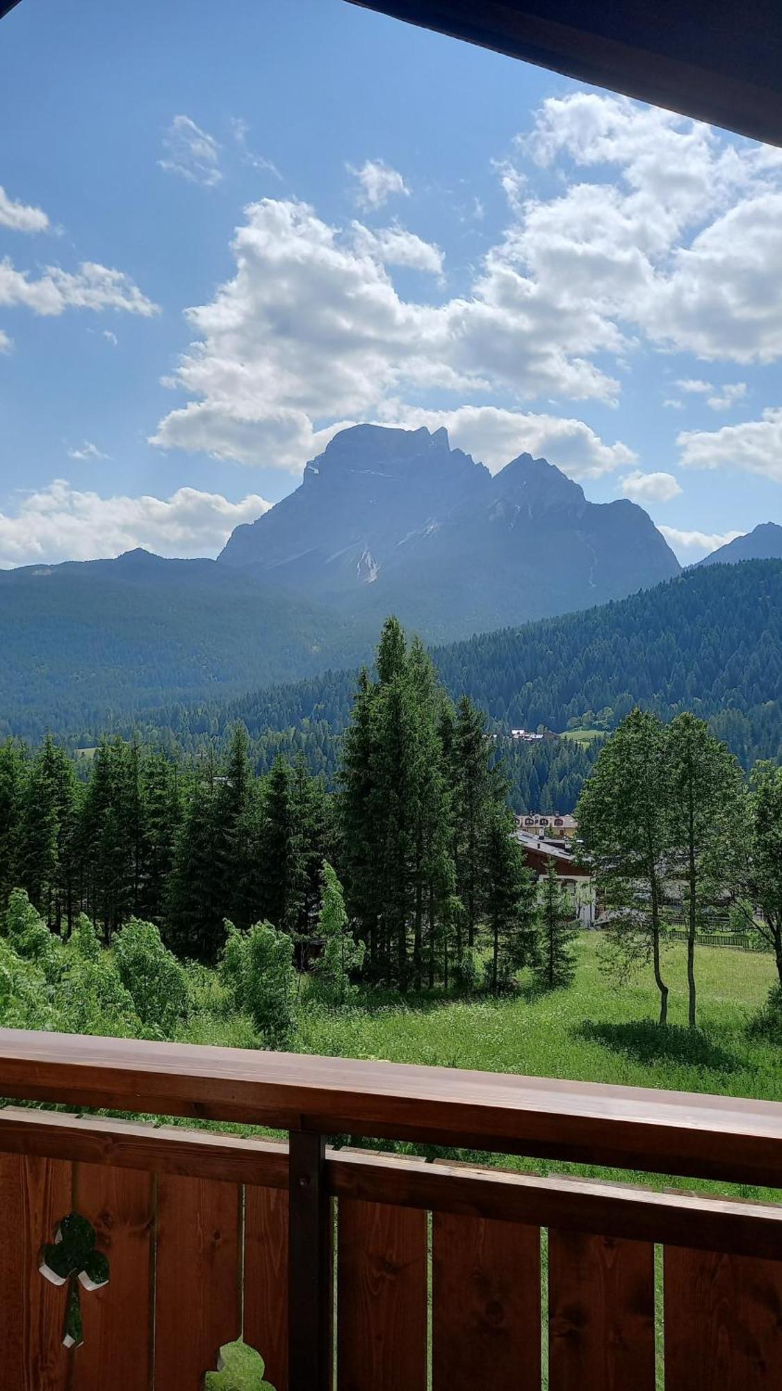 Ferienwohnung Deliziosa Mansarda Con Vista Dolomiti San Vito di Cadore Exterior foto